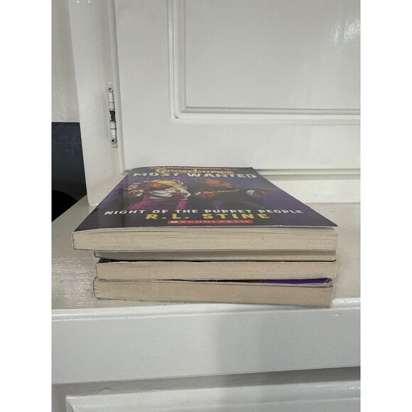 Goosebumps Most Wanted Book Set By R.L. Stine  4 Books - Picture 9 of 9